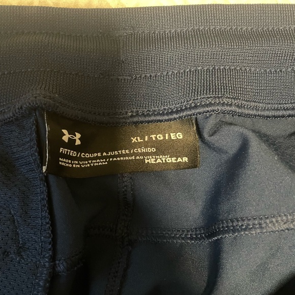 Under Armour Navy Heat Gear Pants - Picture 3 of 3